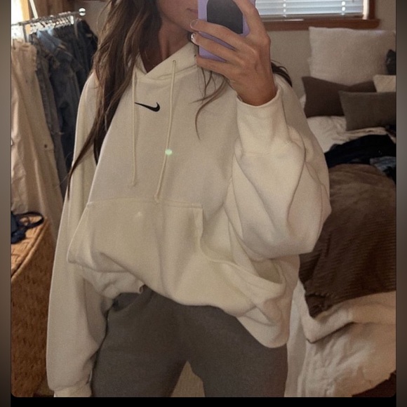 Women’s Nike Hoodie, White, Size Small - Picture 10 of 11